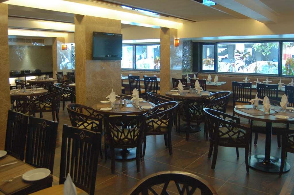 康福特茵总统酒店 阿穆达巴 餐厅 照片